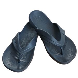 Crocs Classic Flip Flops - Black - Women’s Size 7